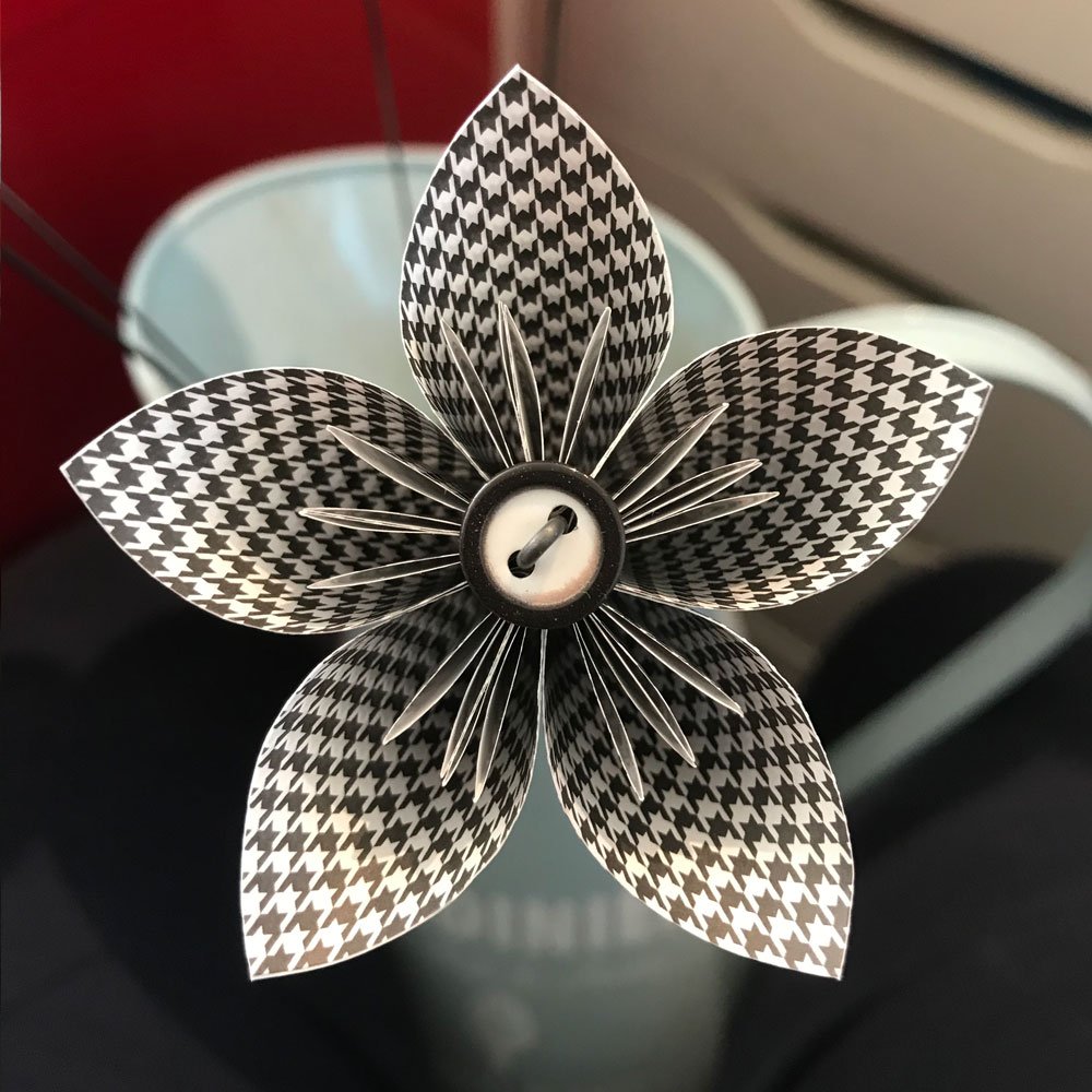 Small Dog Tooth Designer Flower (Small)